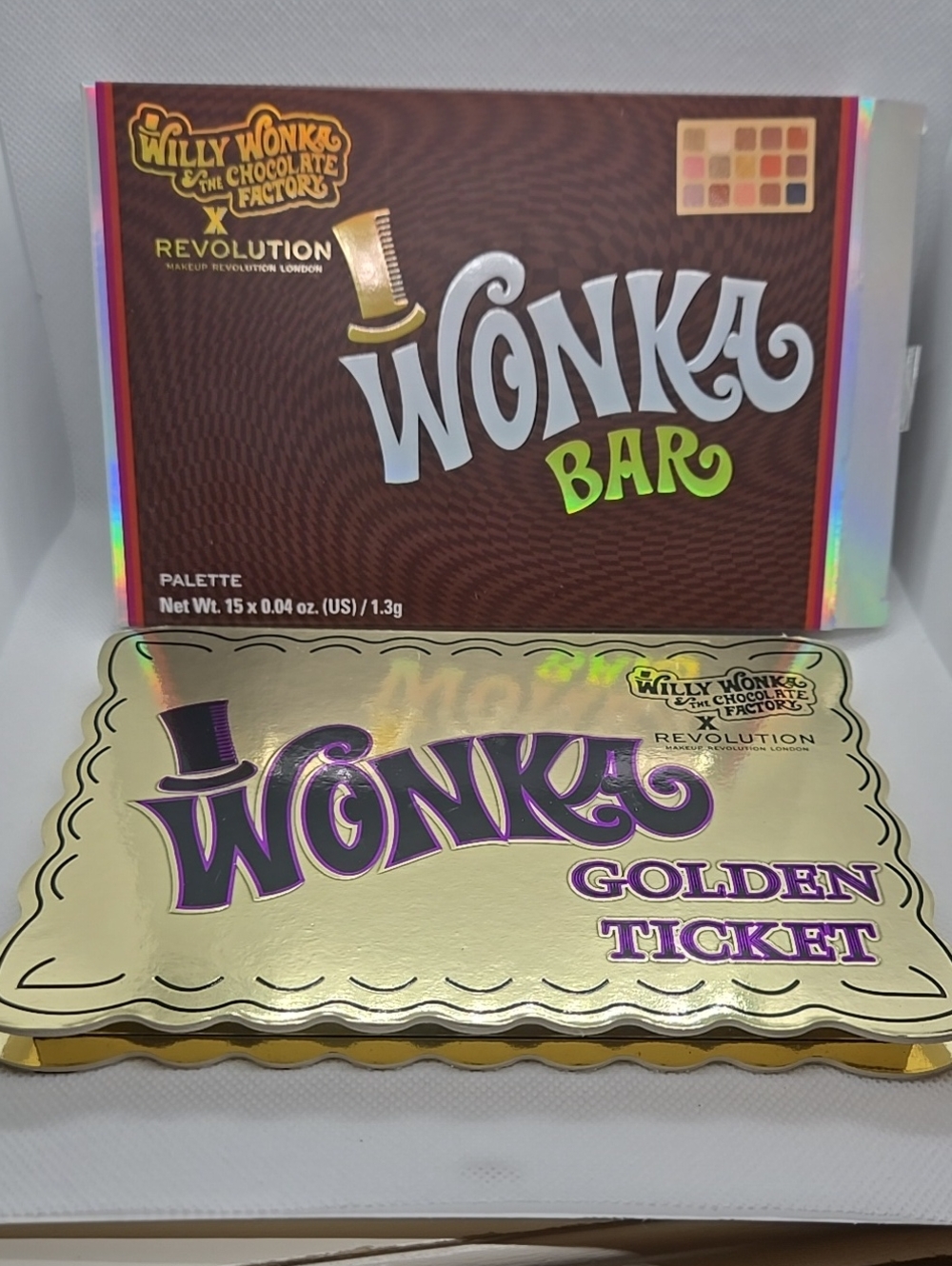 Revolution  Wonka Bar 15 Eyeshadow Palette